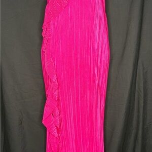 Boohoo Fuchsia Pleated Skirt